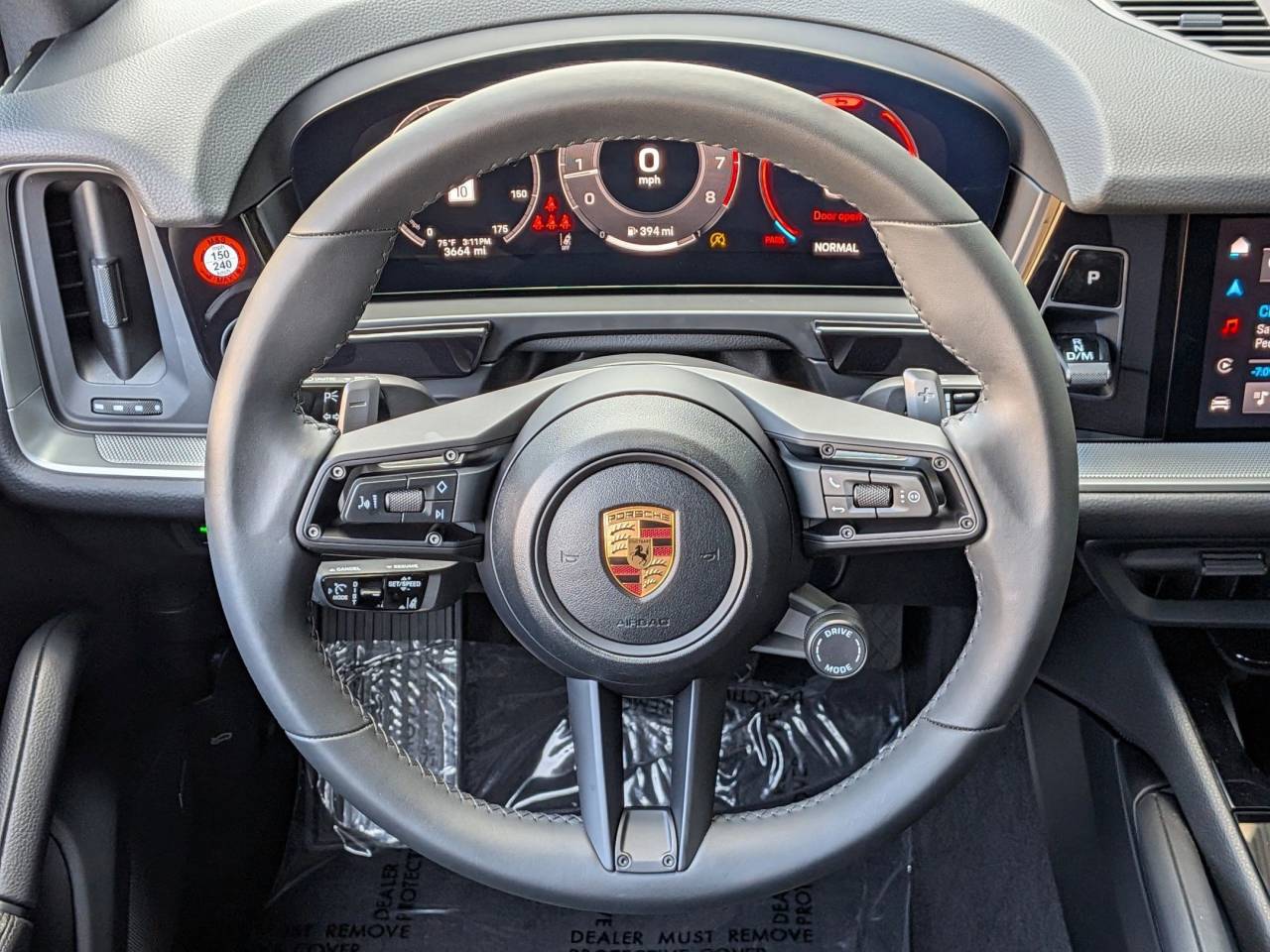 2025 Porsche Cayenne Base photo 14