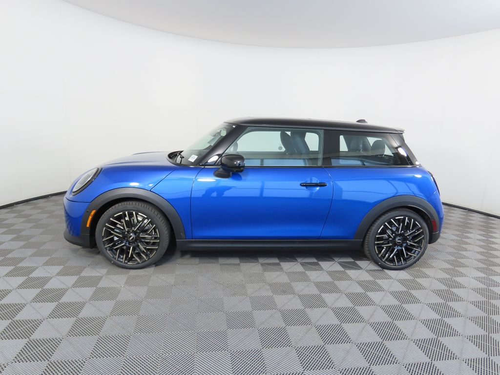 2025 Mini Cooper 2 Door Hardtop Iconic photo 4
