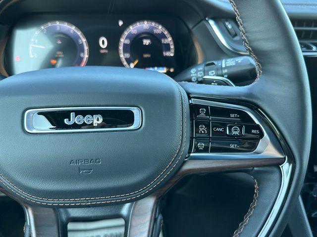 2025 Jeep Grand Cherokee Summit photo 21