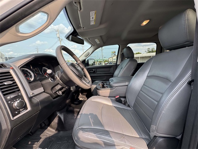 2017 Ram 3500 Tradesman photo 19