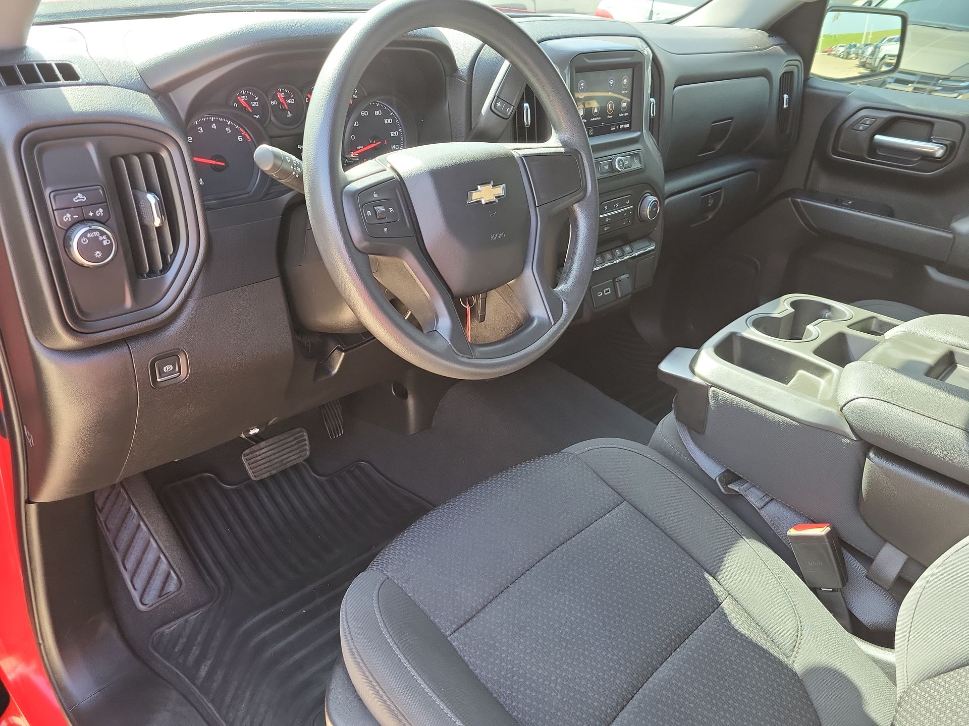 2022 Chevrolet Silverado 1500 Custom photo 10