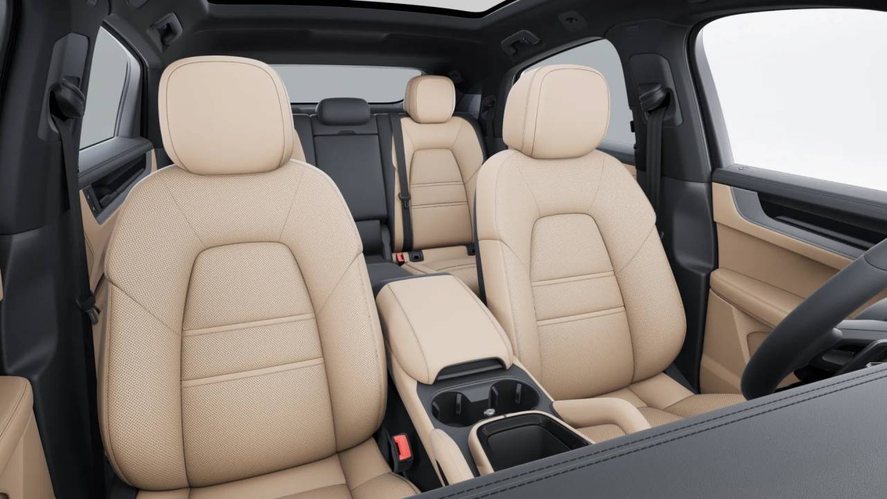 2026 Porsche Cayenne Coupe photo 10