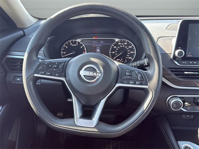 2023 Nissan Altima 2.5 SV photo 22