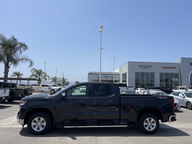 2024 Chevrolet Silverado 1500 LT photo 4