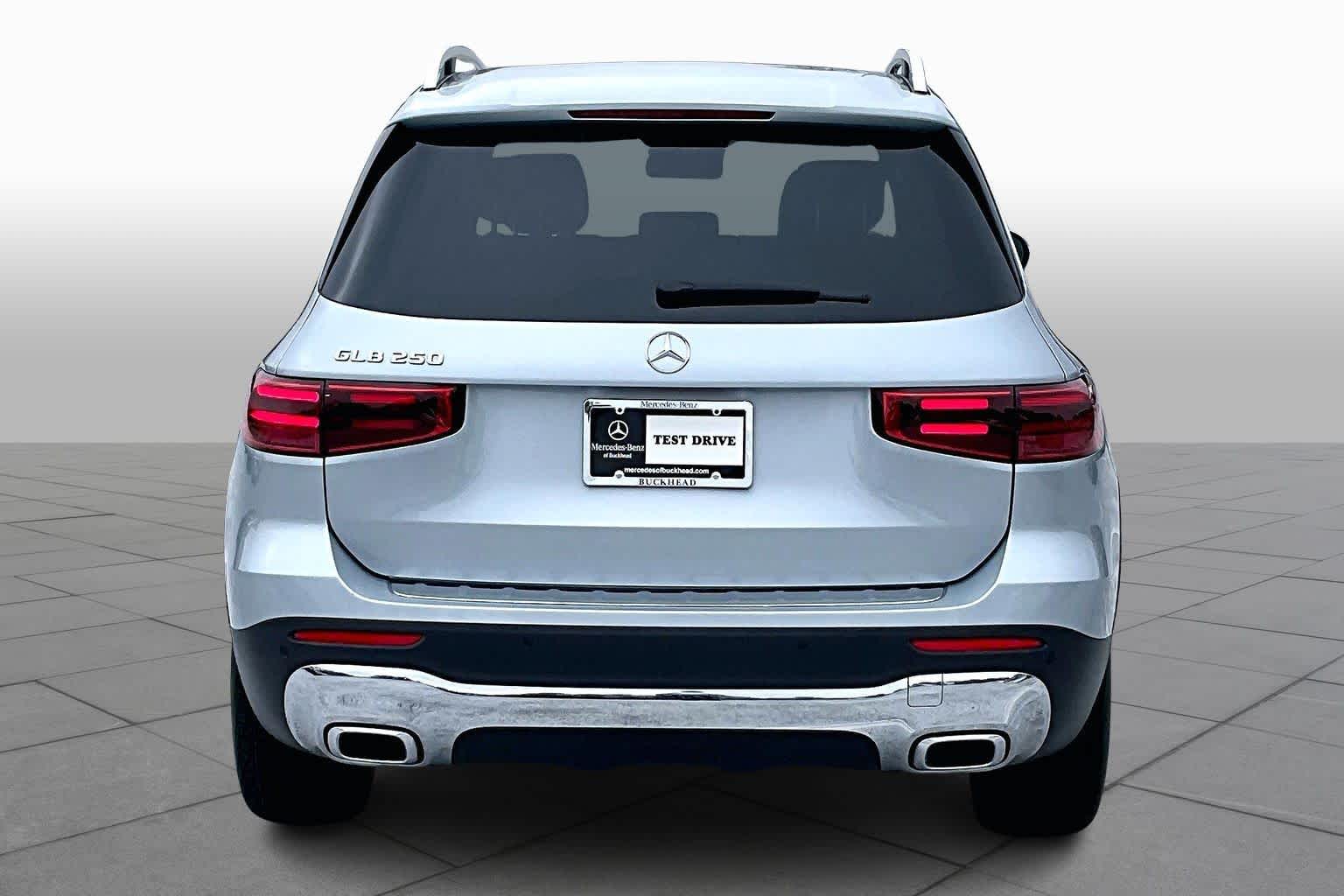 2025 Mercedes Benz GLB 250 photo 4