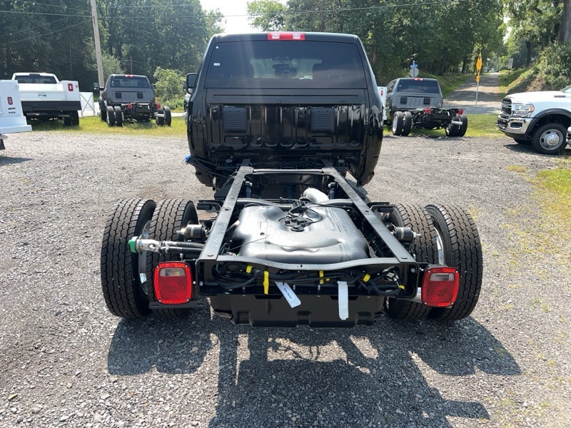 2024 Ram 5500 Tradesman photo 4