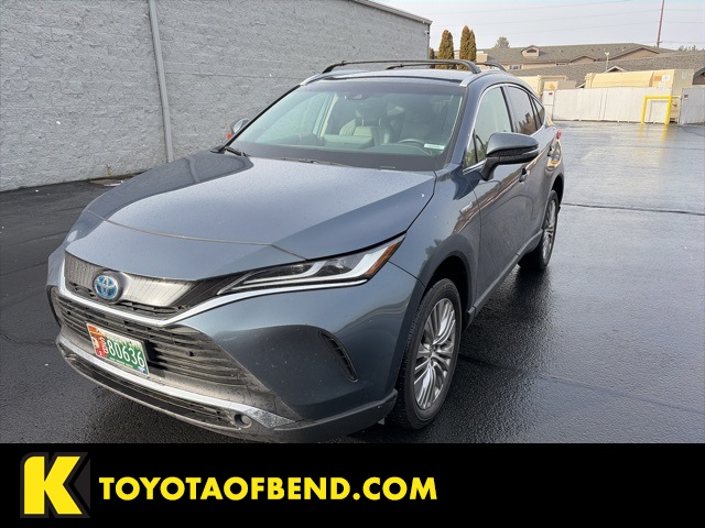 2021 Toyota Venza XLE's photo