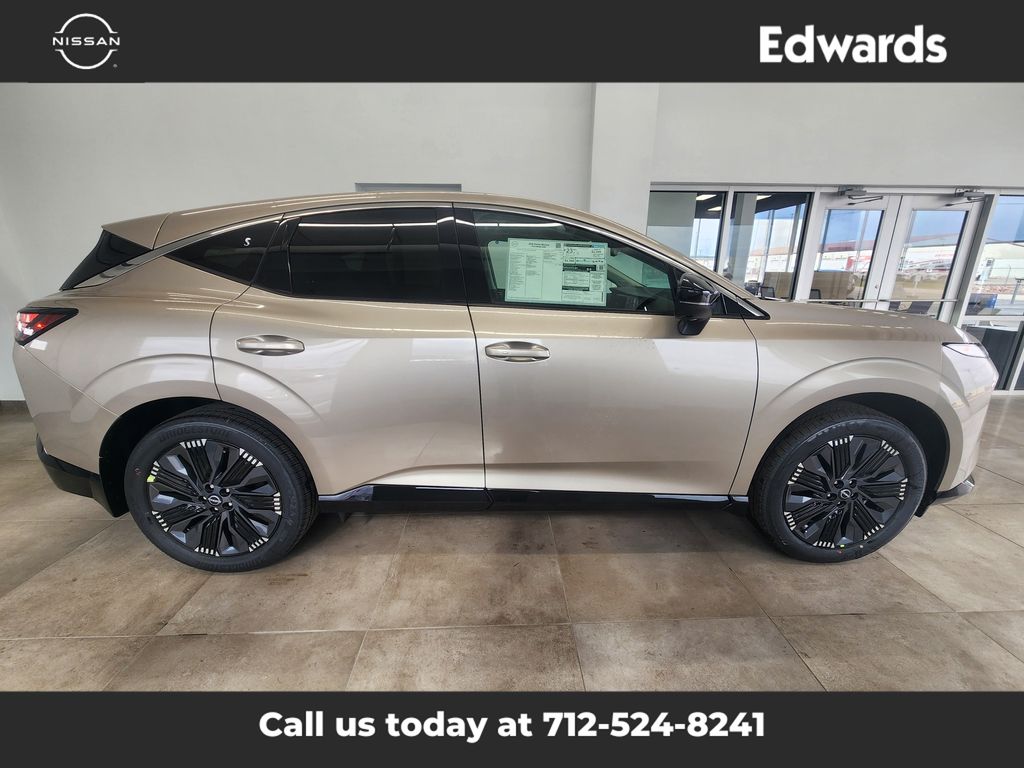 2026 Nissan Murano Platinum's photo