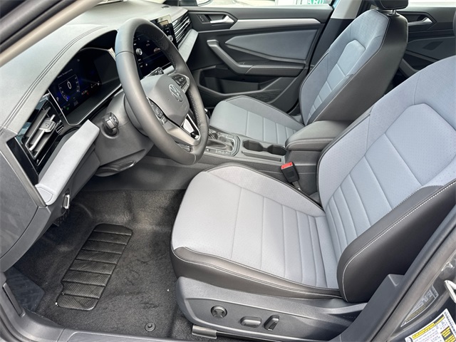 2025 Volkswagen Jetta 1.5T SE photo 25