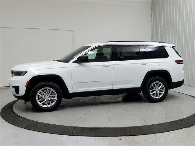 2025 Jeep Grand Cherokee Laredo X photo 4