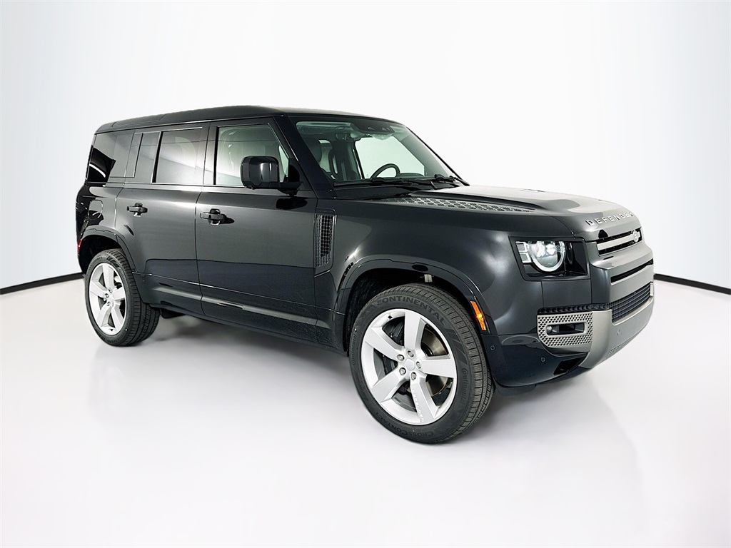 2025 Land Rover Defender 110 X-Dynamic SE photo 2