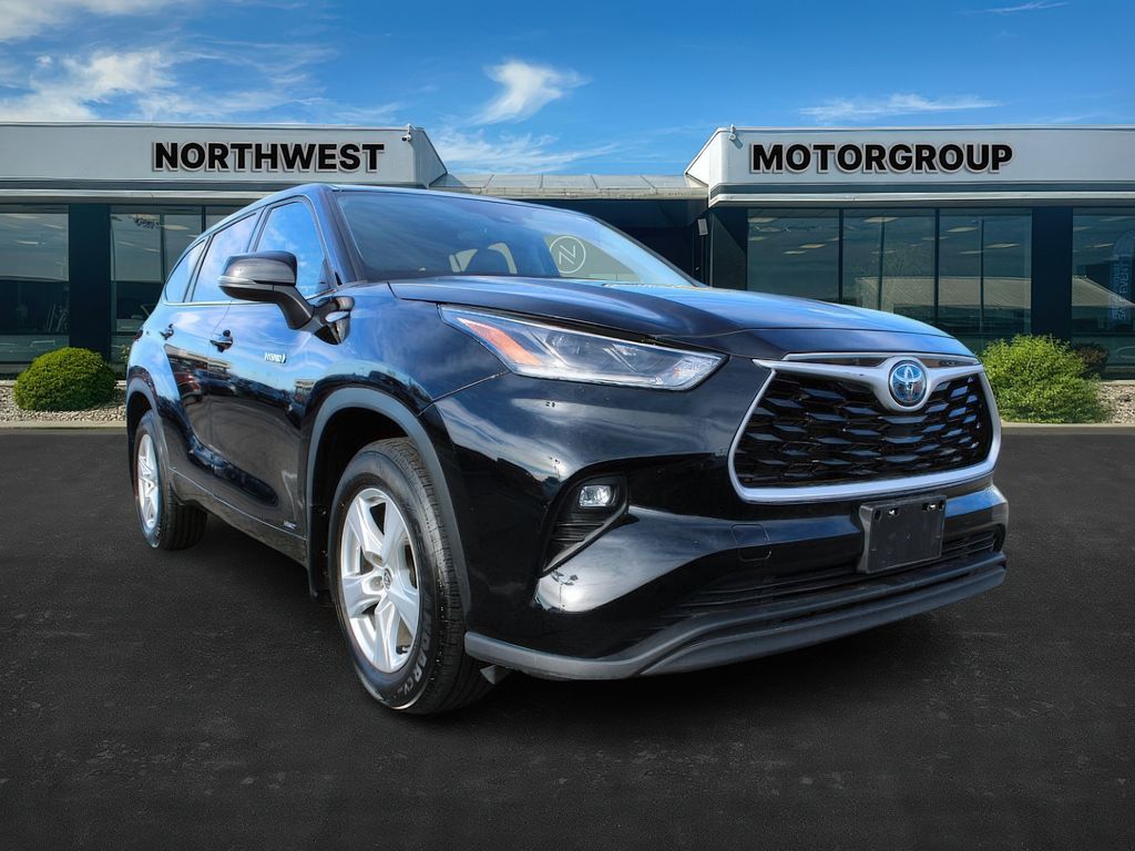 2021 Toyota Highlander LE