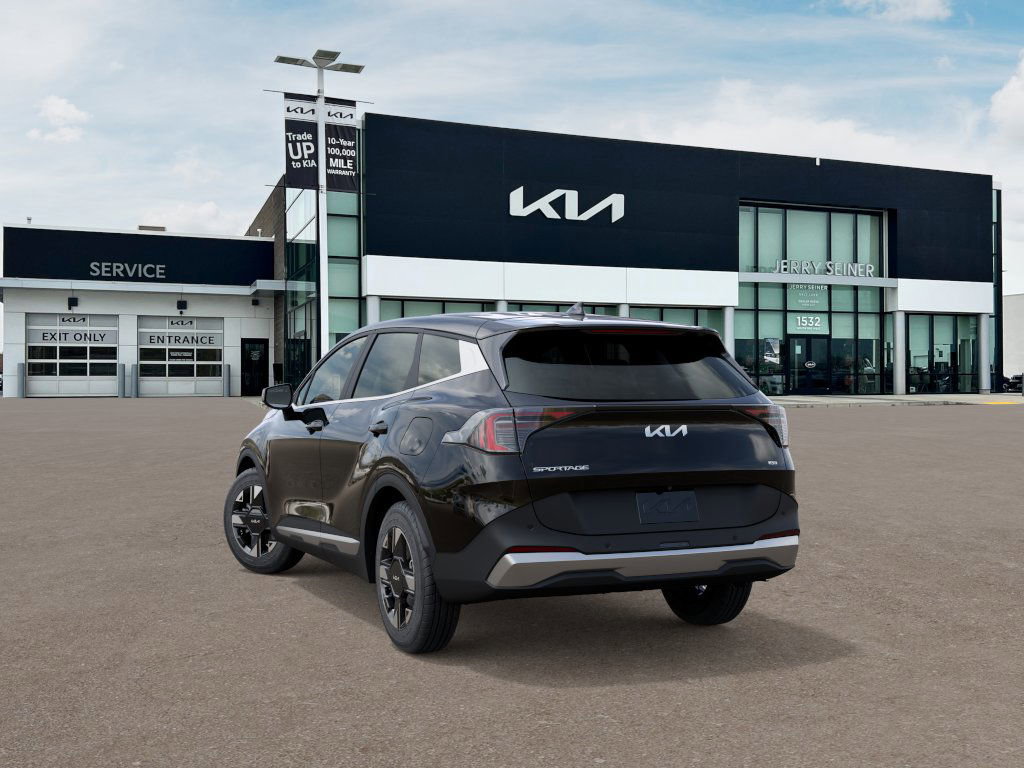 2026 Kia Sportage LX photo 2