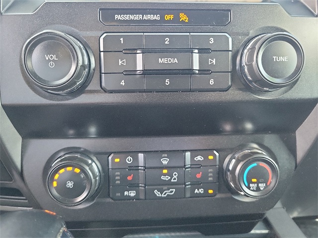 2019 Ford F-150 XLT photo 18