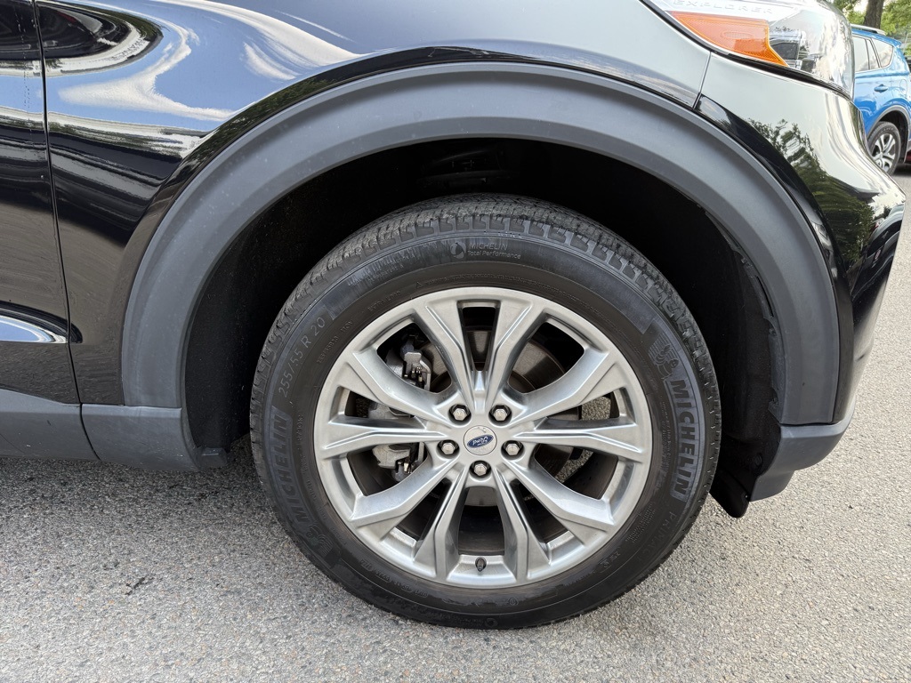 2022 Ford Explorer Limited photo 3