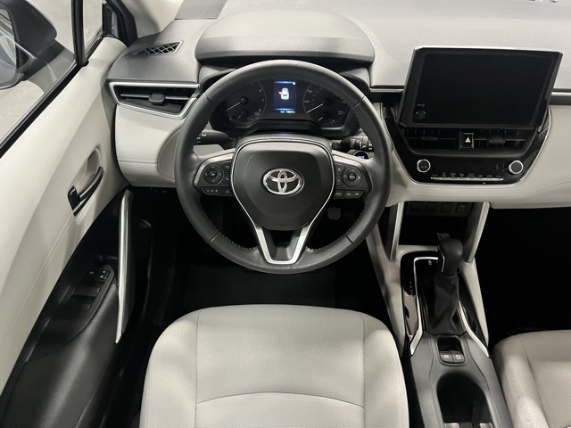 2023 Toyota Corolla Cross LE photo 11