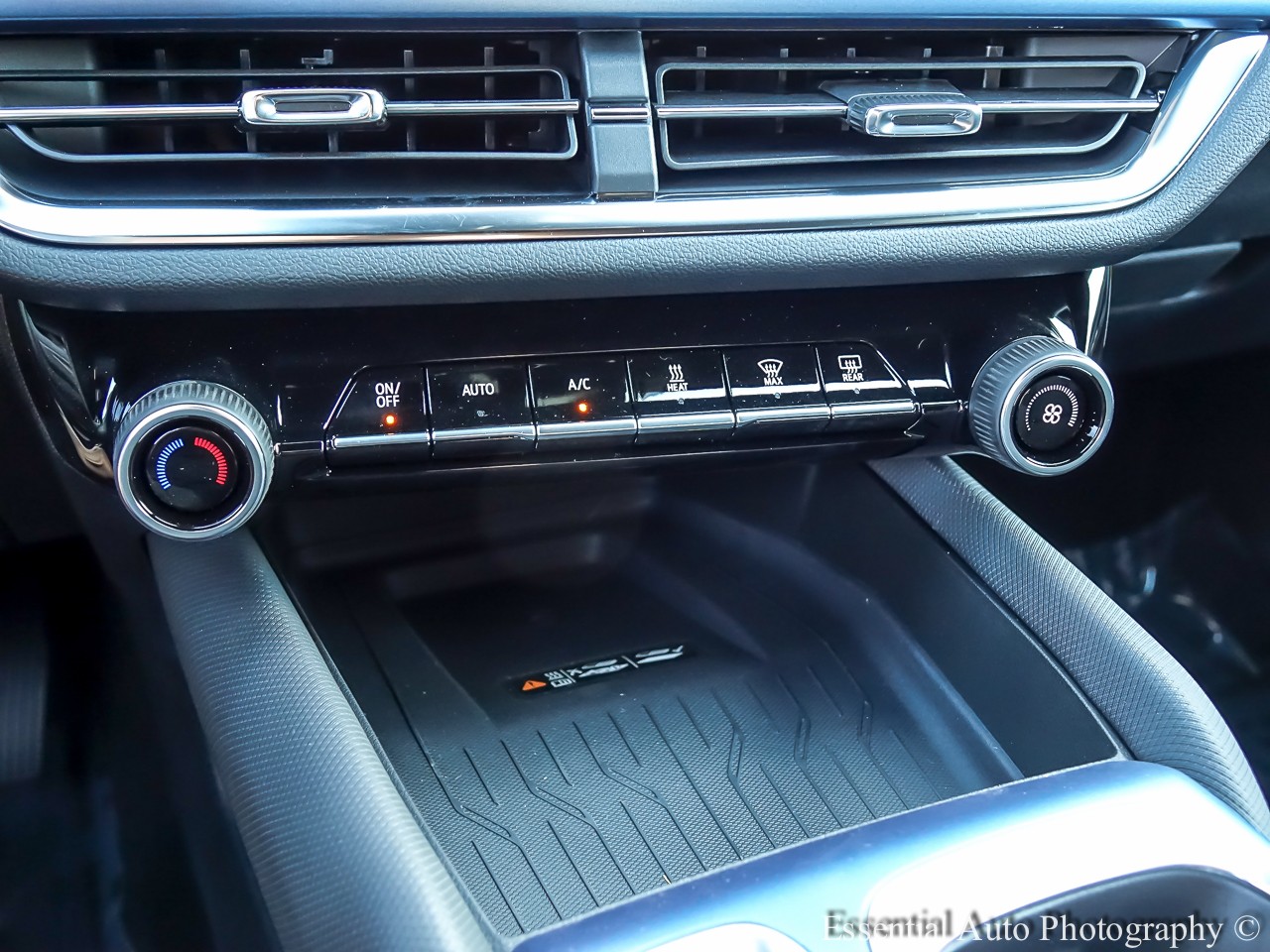 2025 Chevrolet Equinox EV 1LT photo 21