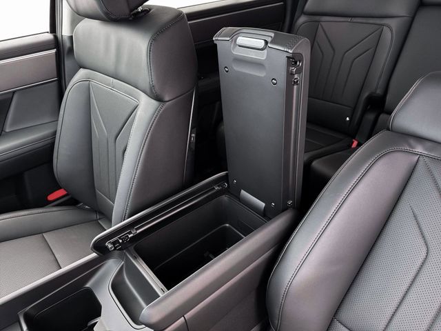 2026 Hyundai Santa Fe SEL photo 16