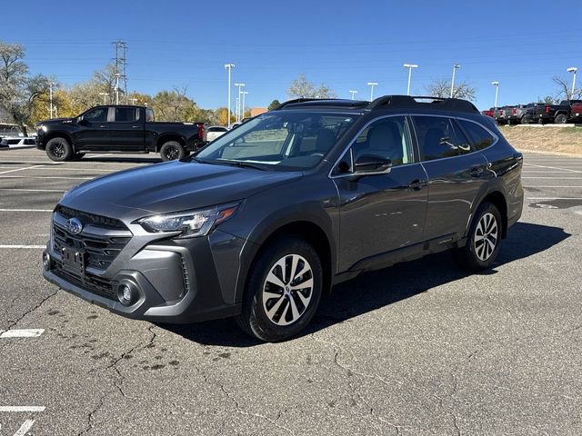 2025 Subaru Outback Premium photo 4