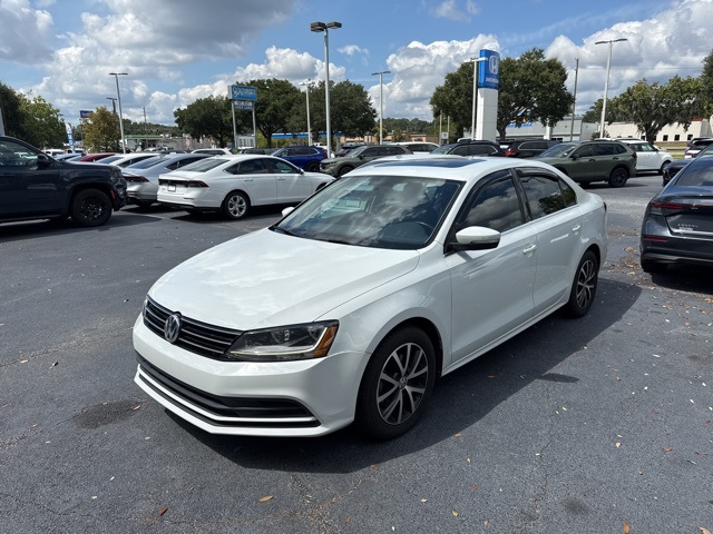 2017 Volkswagen Jetta 1.4T SE photo 3