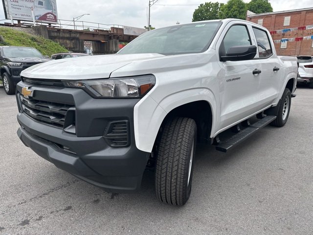2025 Chevrolet Colorado LT photo 5
