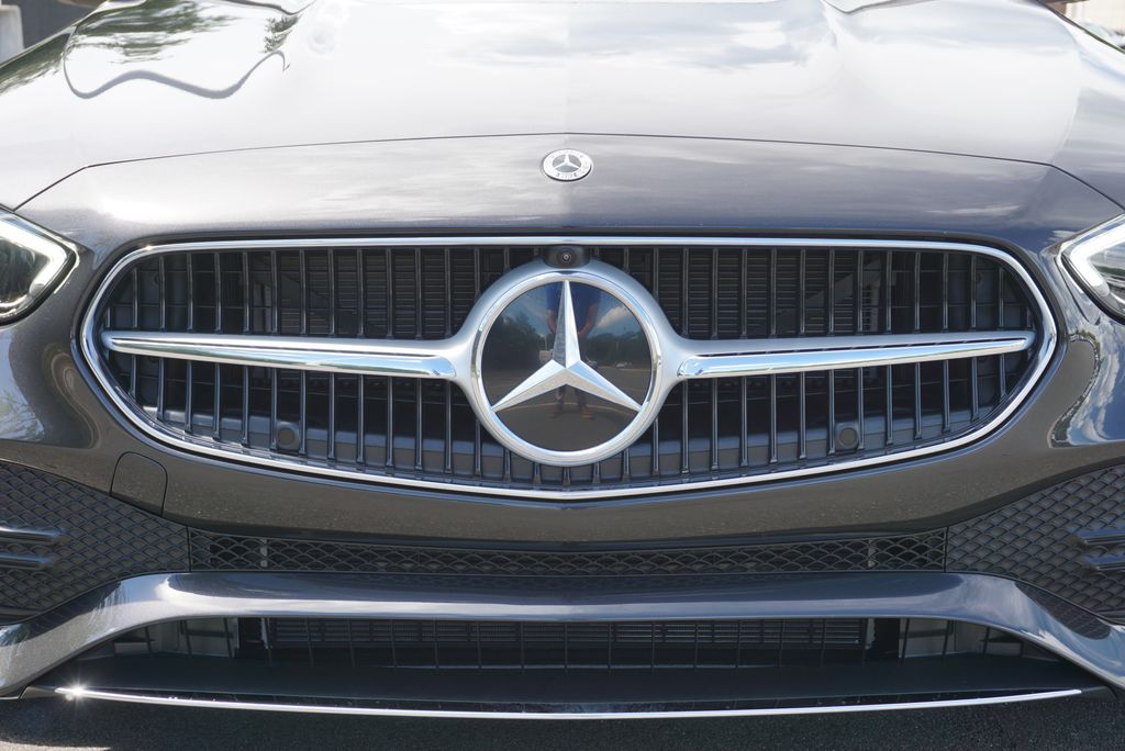 2025 Mercedes Benz C 300 4MATIC photo 8