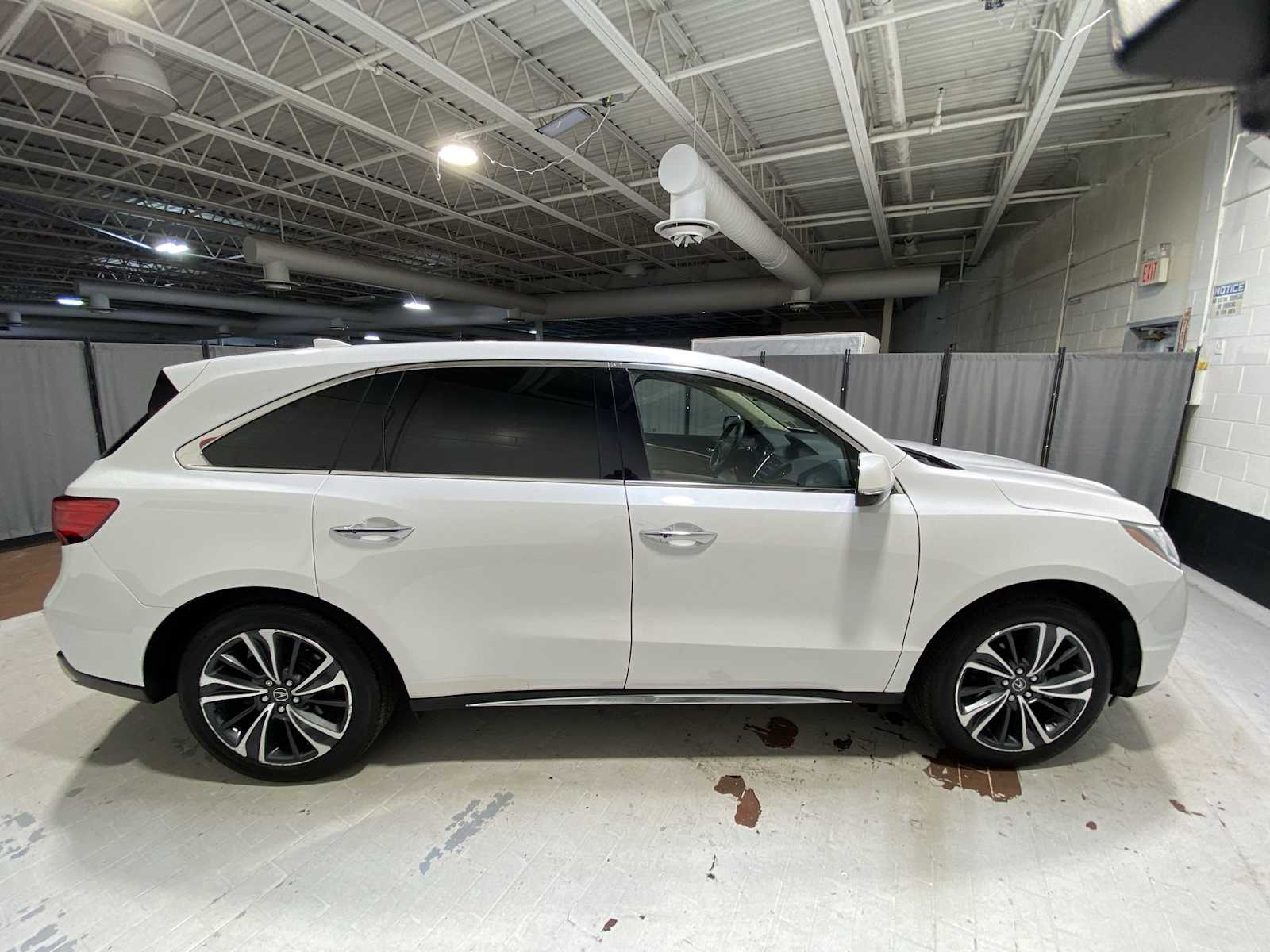 2020 Acura MDX Technology SH-AWD photo 25
