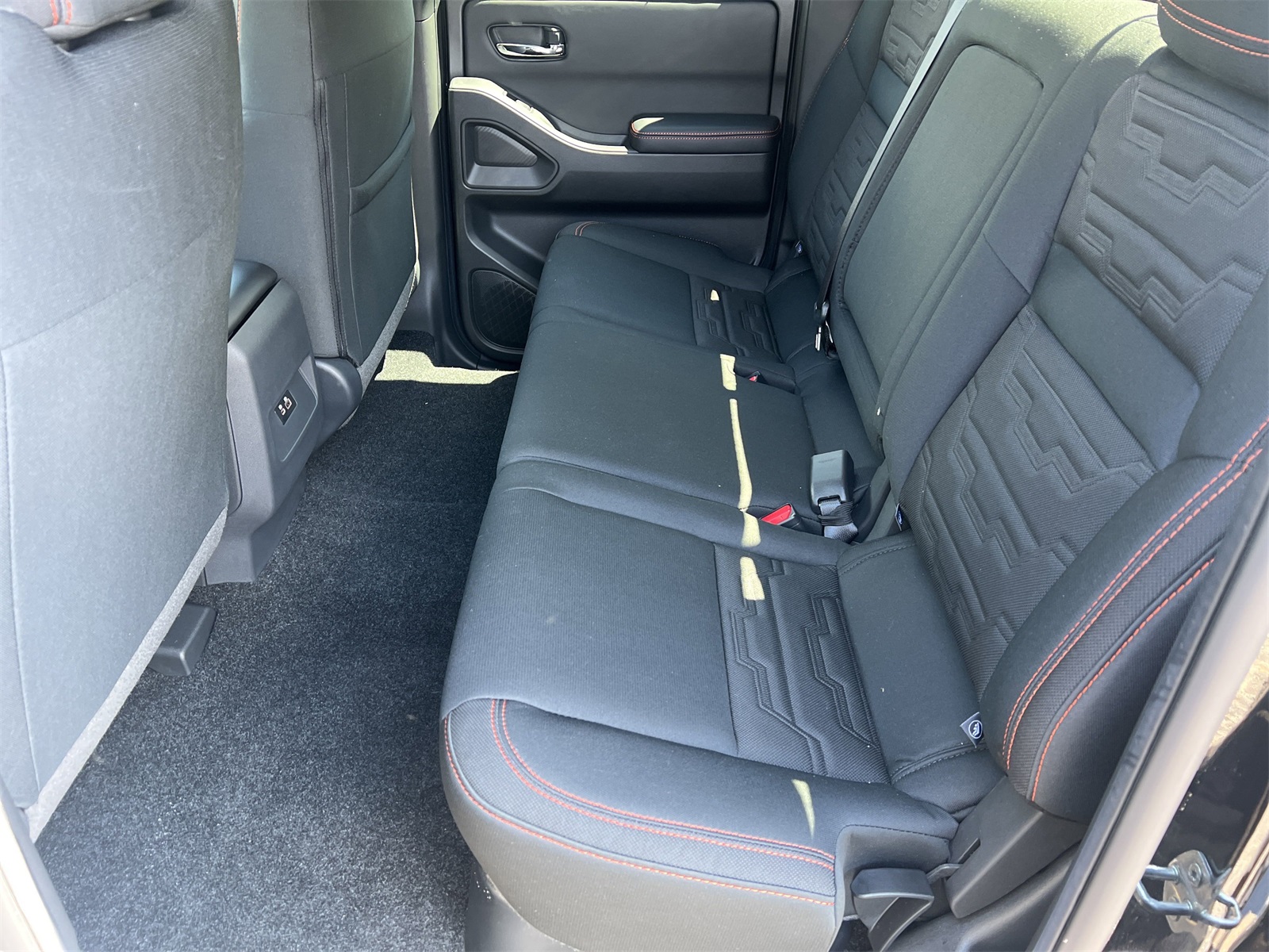 2025 Nissan Frontier PRO-X photo 23