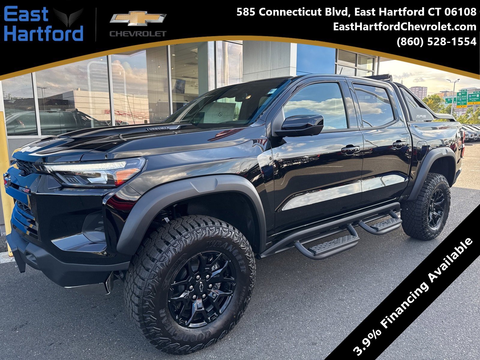 2025 Chevrolet Colorado ZR2's photo