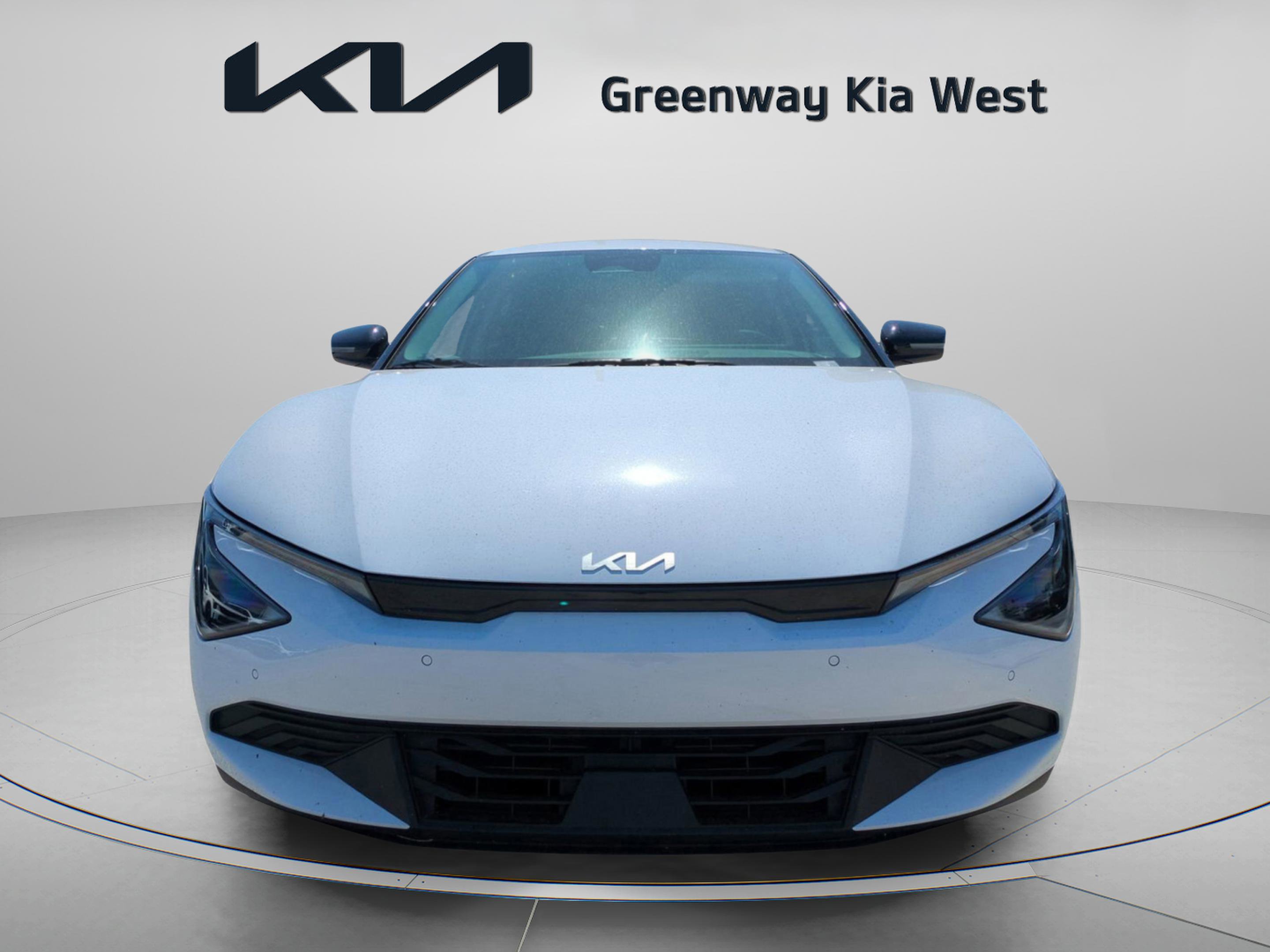 2025 Kia EV6 Light photo 2