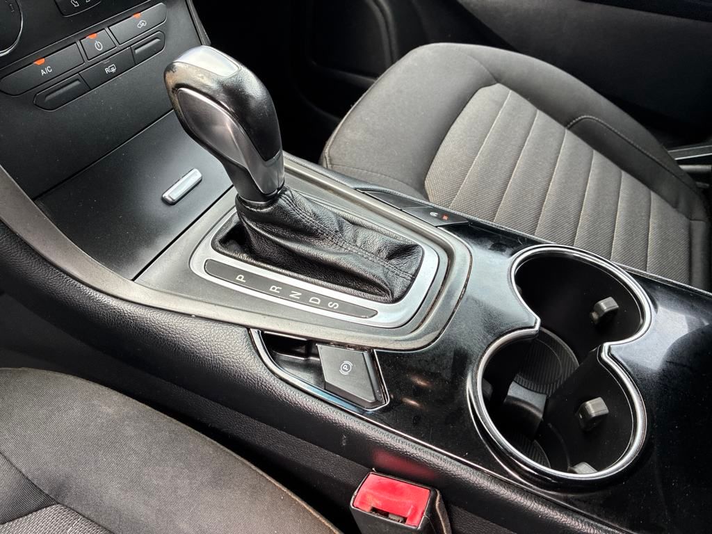 2018 Ford Edge SE photo 19