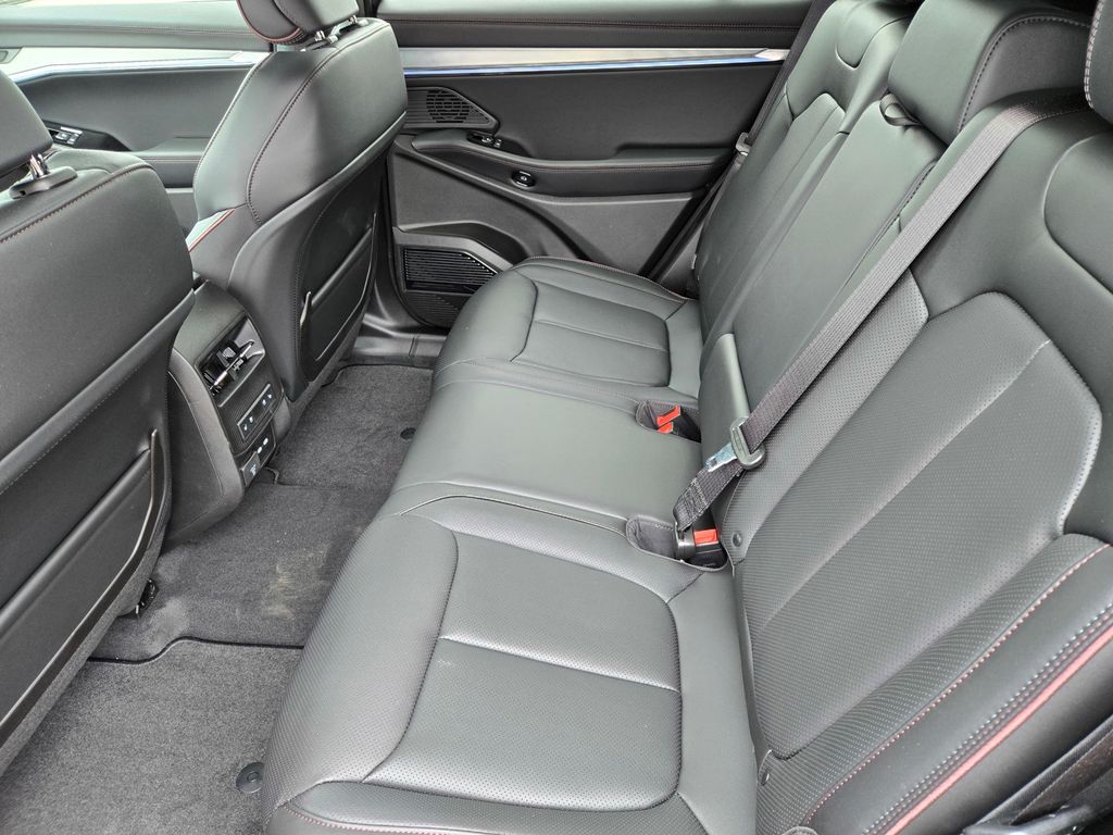 2025 Jeep Wagoneer S Launch Edition photo 6