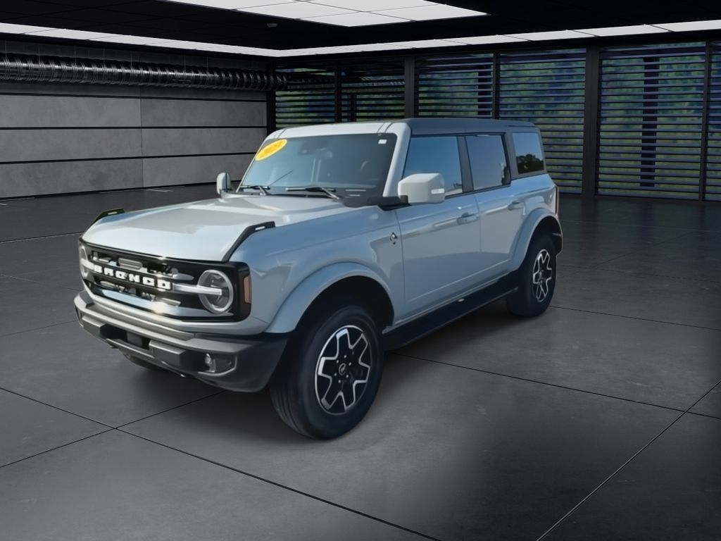 2023 Ford Bronco Outer Banks photo 3