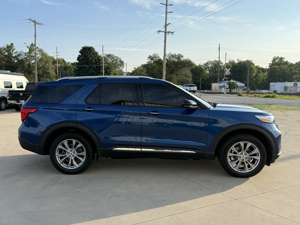 2022 Ford Explorer Limited photo 7