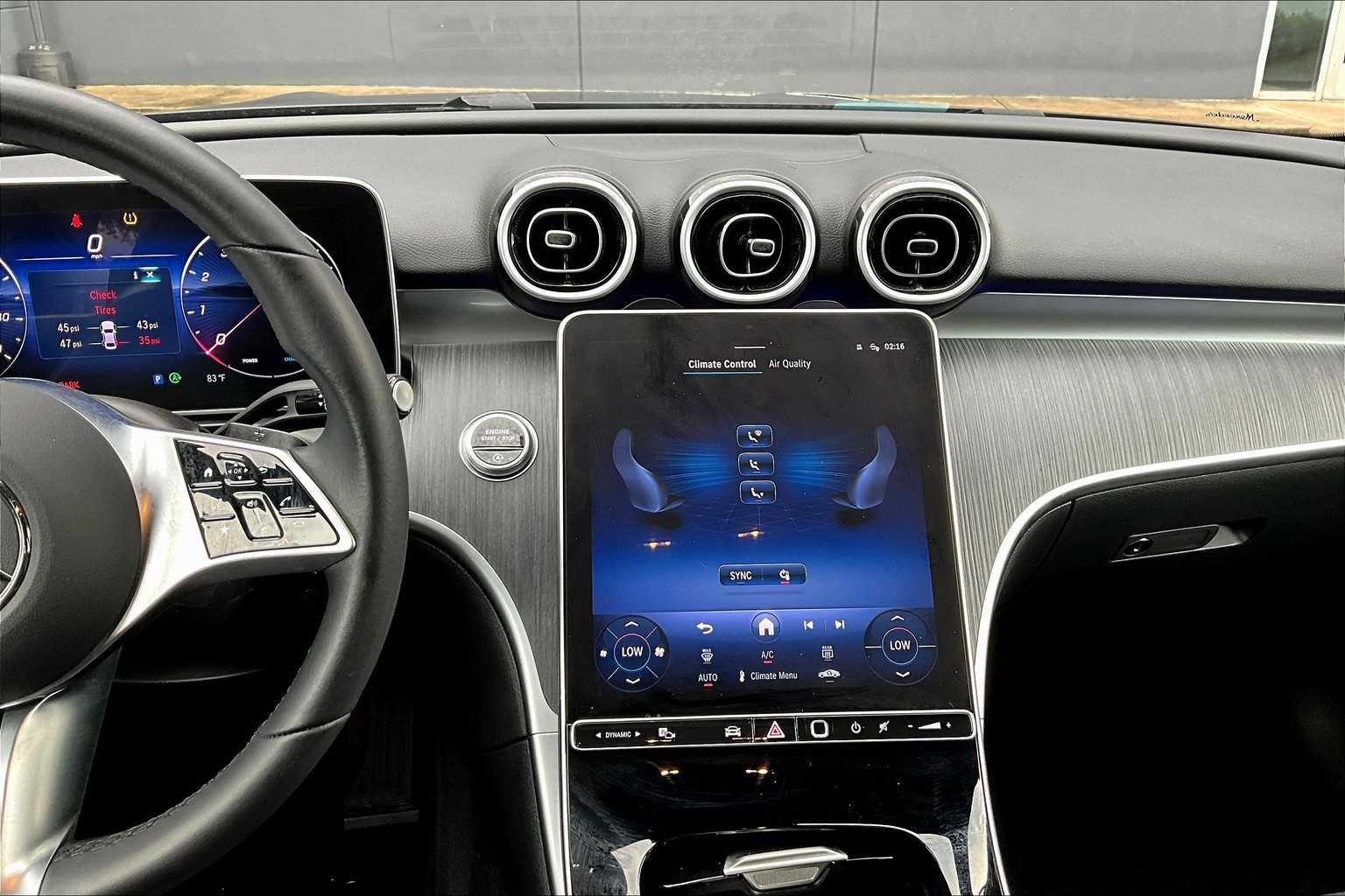 2025 Mercedes Benz C 300 photo 6