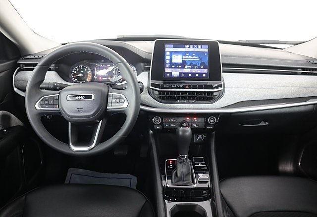 2022 Jeep Compass Latitude photo 17
