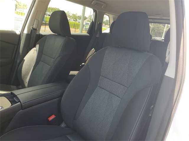 2026 Nissan Rogue SV photo 4
