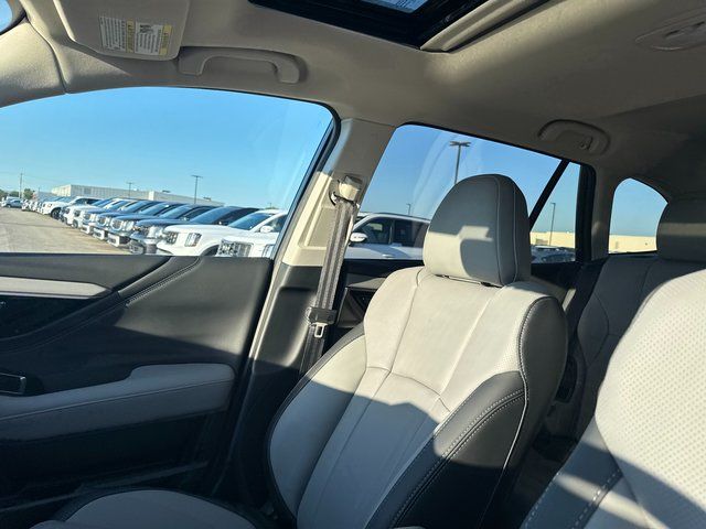 2025 Subaru Outback Limited photo 18