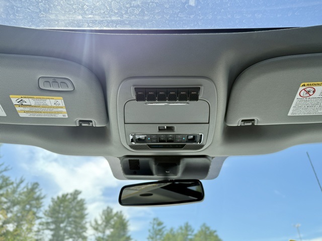2025 Ford F-350 Lariat photo 20