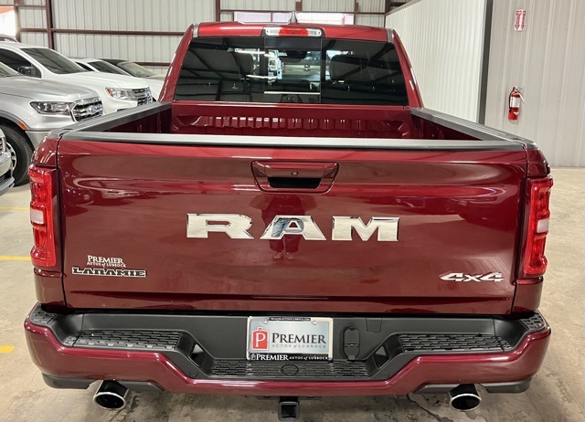 2025 Ram 1500 Laramie photo 3