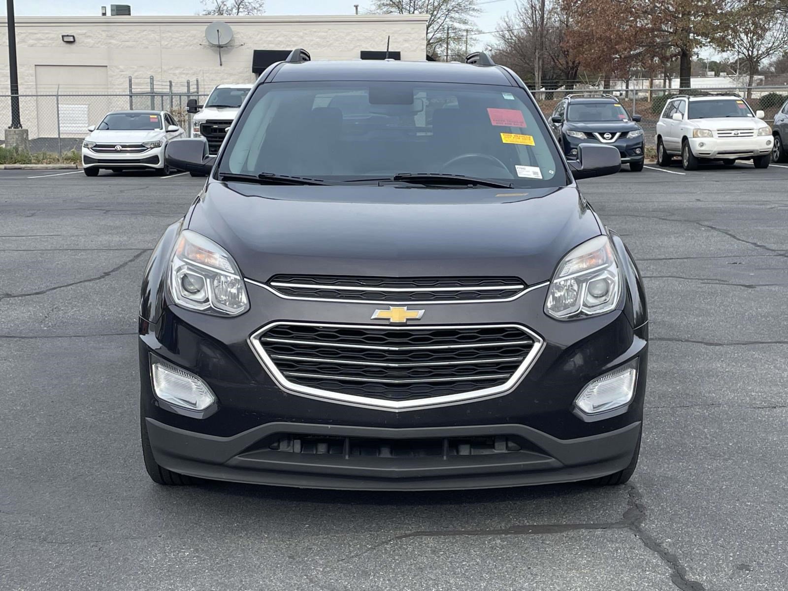 2016 Chevrolet Equinox LT photo 2