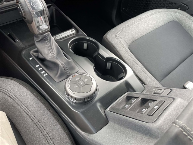2025 Ford Bronco Base photo 12