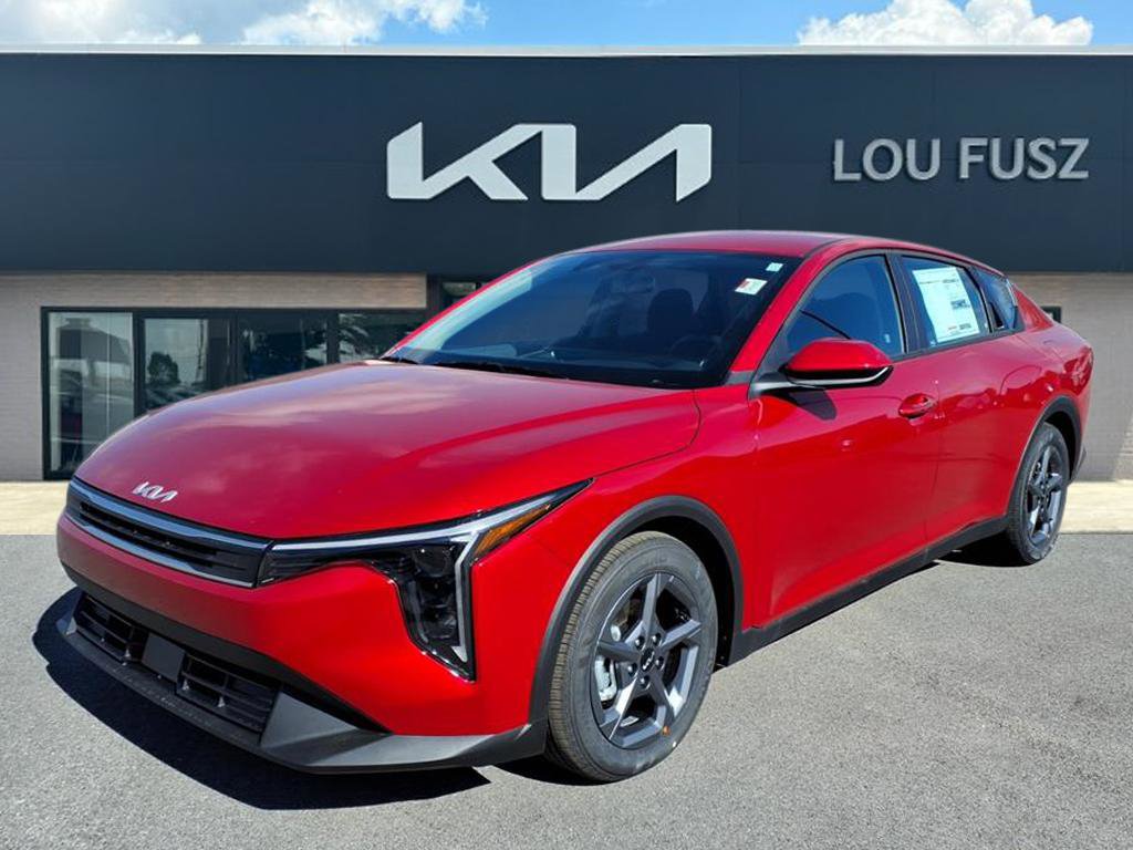 2025 Kia K4 LXS's photo