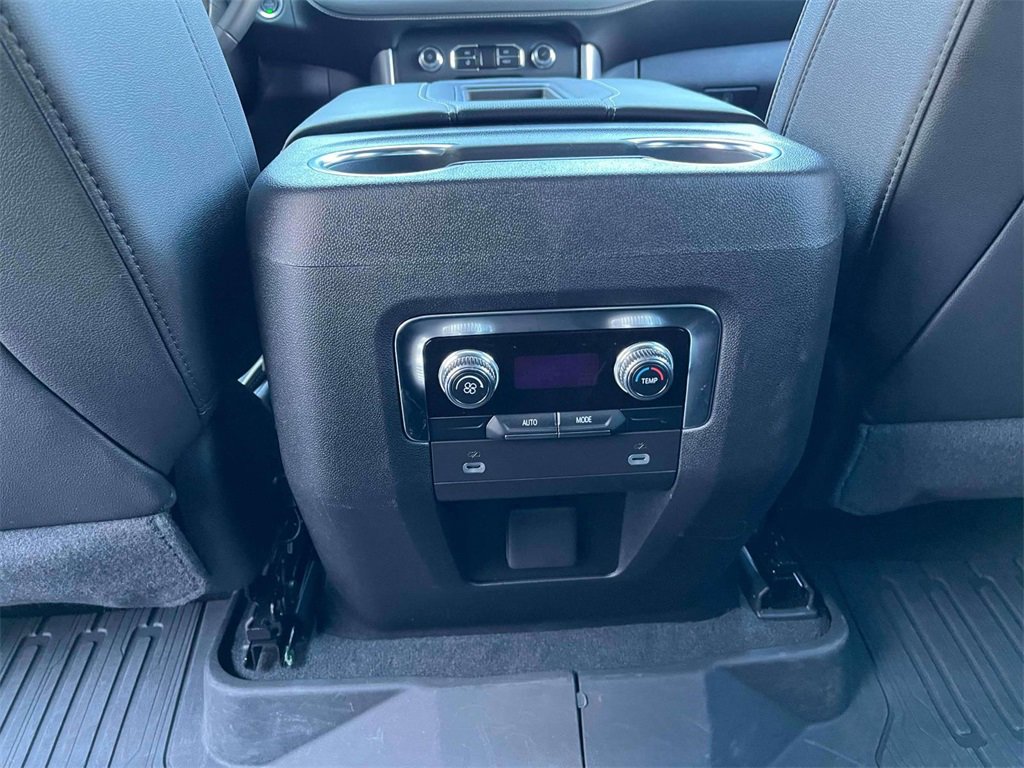 2024 Gmc Yukon XL SLT photo 14