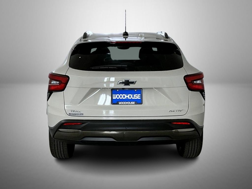 2026 Chevrolet Trax ACTIV photo 3