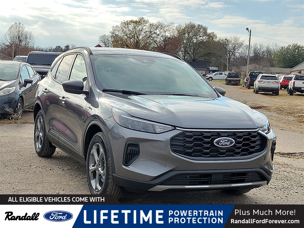 2026 Ford Escape ST-Line's photo