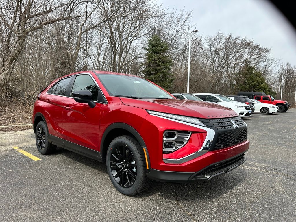 2025 Mitsubishi Eclipse Cross LE Ralliart photo 4