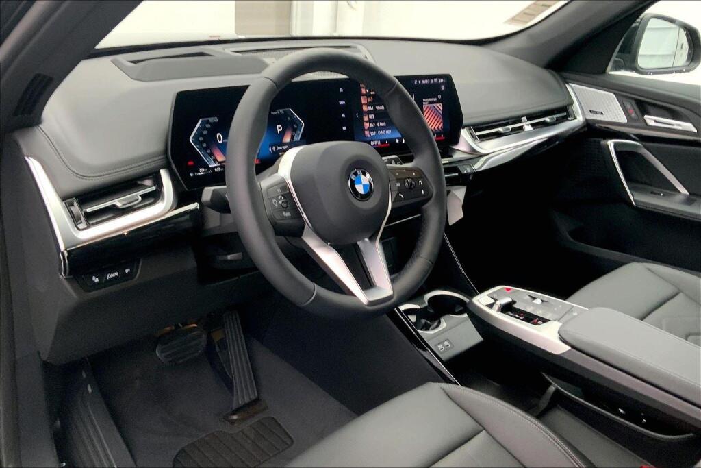 2025 Bmw X1 XDrive28i photo 3