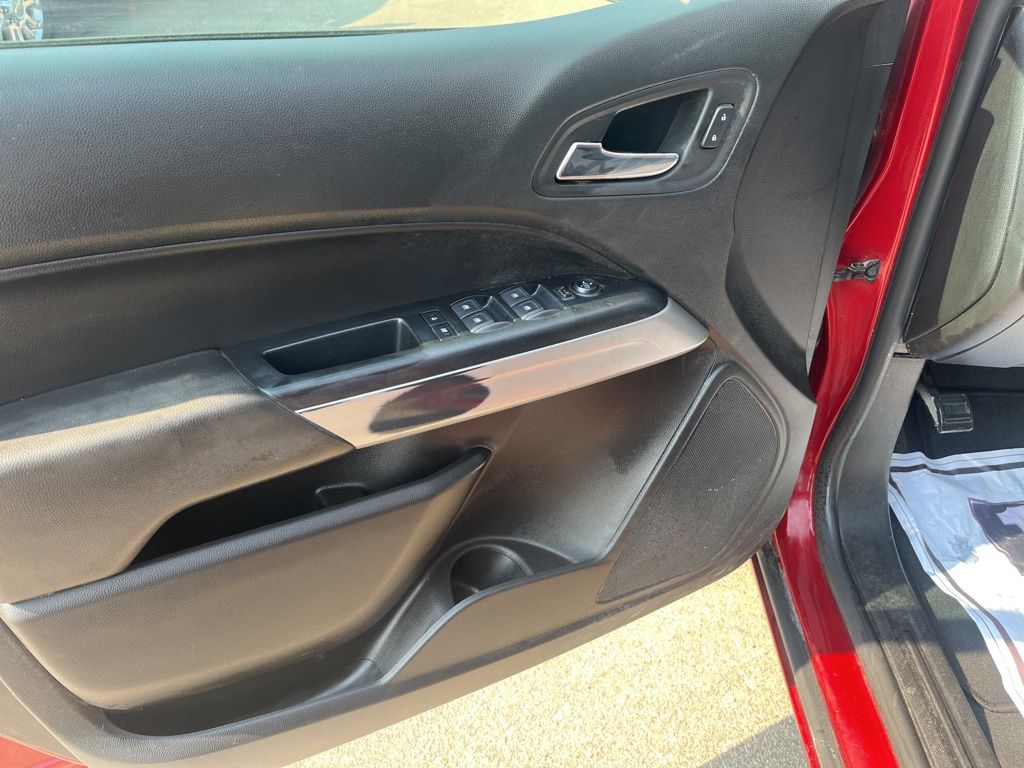 2022 Chevrolet Colorado LT photo 9