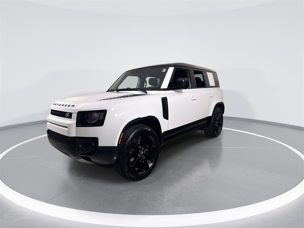 2025 Land Rover Defender 110 V8 photo 4